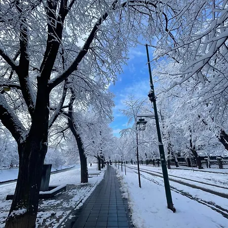 A Cozy Private At The Foot Of * Szarajevó