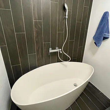 A Cozy Private At The Foot Of